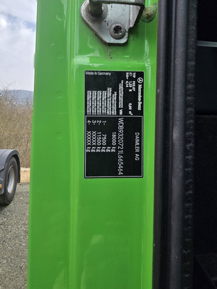 Mercedes-Benz Actros 2032 LA 4x4 Actros 2032 LA 4x4/ Rdstand 3.600 mm - Alvaz teherautó: 2 kép. Mercedes-Benz Actros 2032 LA 4x4 Actros 2032 LA 4x4/ Rdstand 3.600 mm - Alvaz teherautó: 2 kép.