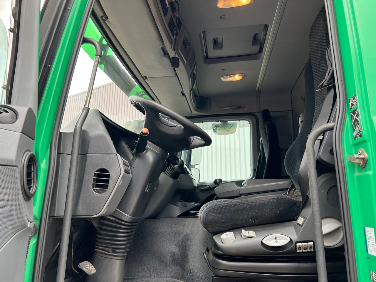 Mercedes-Benz Actros 2544 L 6x2 Actros 2544 L 6x2, Retarder, Lenkachse, Heckkran HMF 3000-K5 + Jip, Funk - Darus autó, Platós teherautó: 5 kép. Mercedes-Benz Actros 2544 L 6x2 Actros 2544 L 6x2, Retarder, Lenkachse, Heckkran HMF 3000-K5 + Jip, Funk - Darus autó, Platós teherautó: 5 kép.