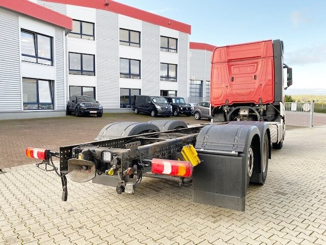 Alvaz teherautó Mercedes-Benz Actros 2545 L 6x2 Actros 2545 L 6x2, StreamSpace, Liftachse, Bi-Xenon: 8 kép.