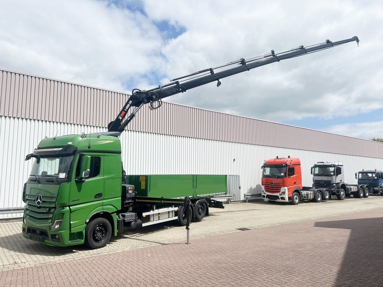 Mercedes-Benz Actros 2548 L 6x2 Actros 2548 L 6x2 mit Kran Hiab X-HiDuo 228 - Darus autó: 1 kép. Mercedes-Benz Actros 2548 L 6x2 Actros 2548 L 6x2 mit Kran Hiab X-HiDuo 228 - Darus autó: 1 kép.