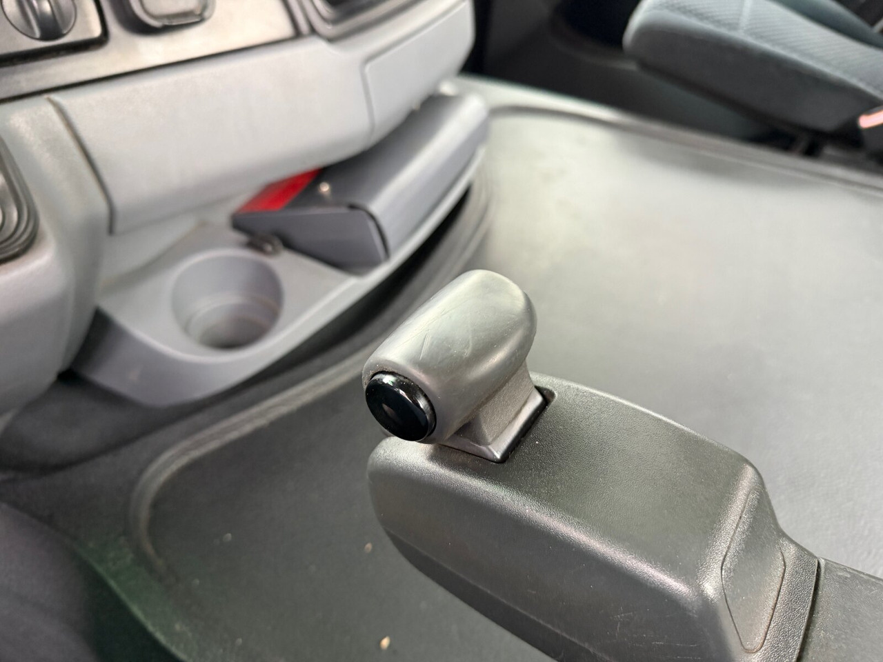 Mercedes-Benz Actros 2641 6x4 Actros 2641 6x4 - Horgos rakodó teherautó: 4 kép. Mercedes-Benz Actros 2641 6x4 Actros 2641 6x4 - Horgos rakodó teherautó: 4 kép.