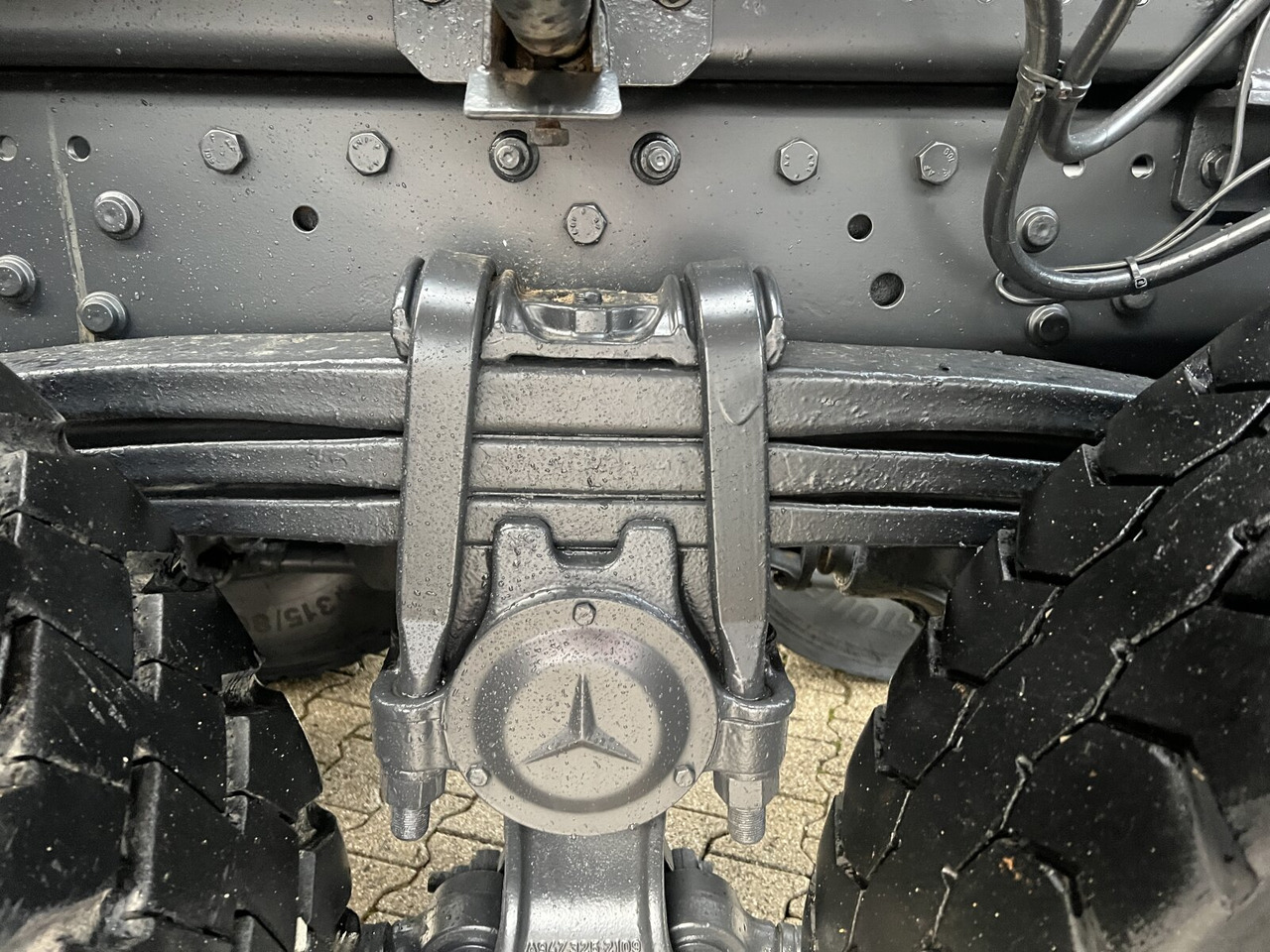 Mercedes-Benz Actros 2644/48 K 6x4 Actros 2644/48 K 6x4, Hiab Multilift - Horgos rakodó teherautó: 2 kép. Mercedes-Benz Actros 2644/48 K 6x4 Actros 2644/48 K 6x4, Hiab Multilift - Horgos rakodó teherautó: 2 kép.
