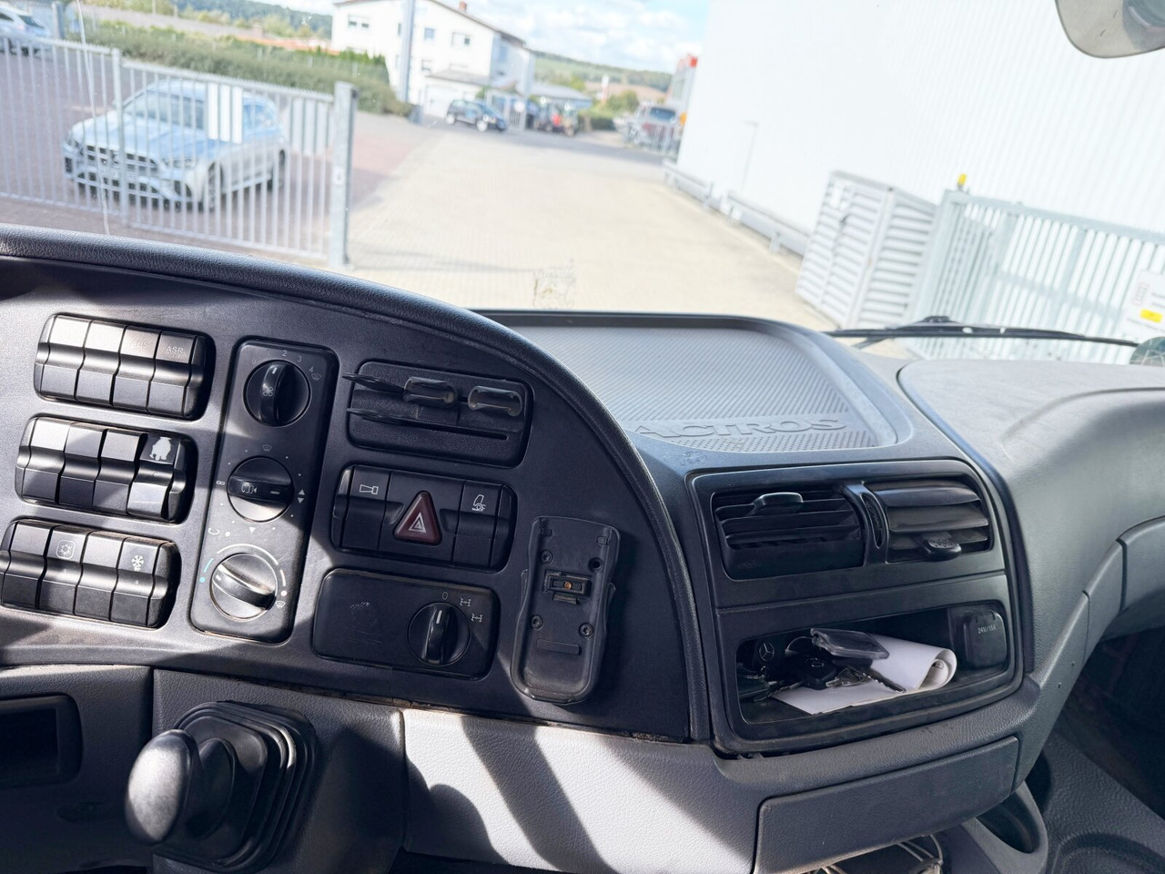 Mercedes-Benz Actros 2646 K 6x4 Actros 2646 K 6x4, Retarder - Alvaz teherautó: 2 kép. Mercedes-Benz Actros 2646 K 6x4 Actros 2646 K 6x4, Retarder - Alvaz teherautó: 2 kép.