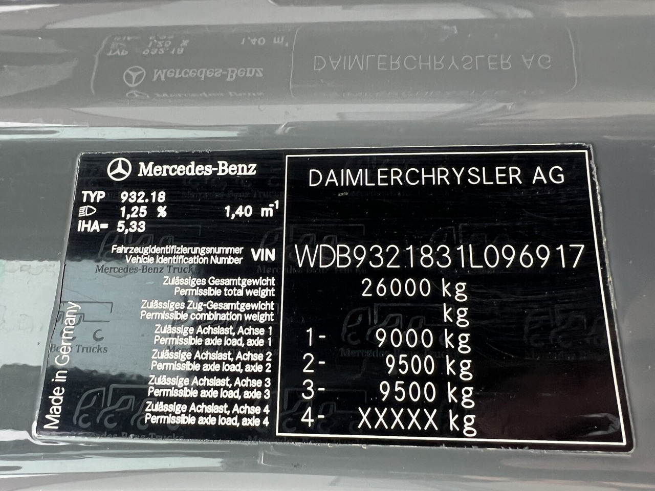 Mercedes-Benz Actros 3346 AK 6x6 Actros 3346 AK 6x6 - Alvaz teherautó: 3 kép. Mercedes-Benz Actros 3346 AK 6x6 Actros 3346 AK 6x6 - Alvaz teherautó: 3 kép.