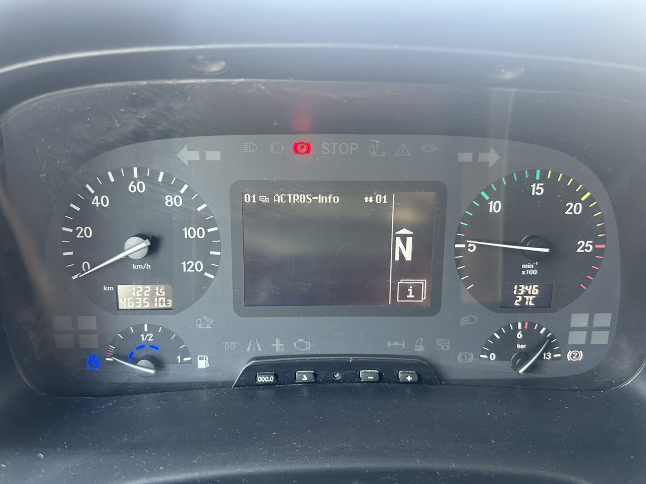 Mercedes-Benz Actros 3348 AK 6x6 Actros 3348 AK 6x6 - Alvaz teherautó: 2 kép. Mercedes-Benz Actros 3348 AK 6x6 Actros 3348 AK 6x6 - Alvaz teherautó: 2 kép.