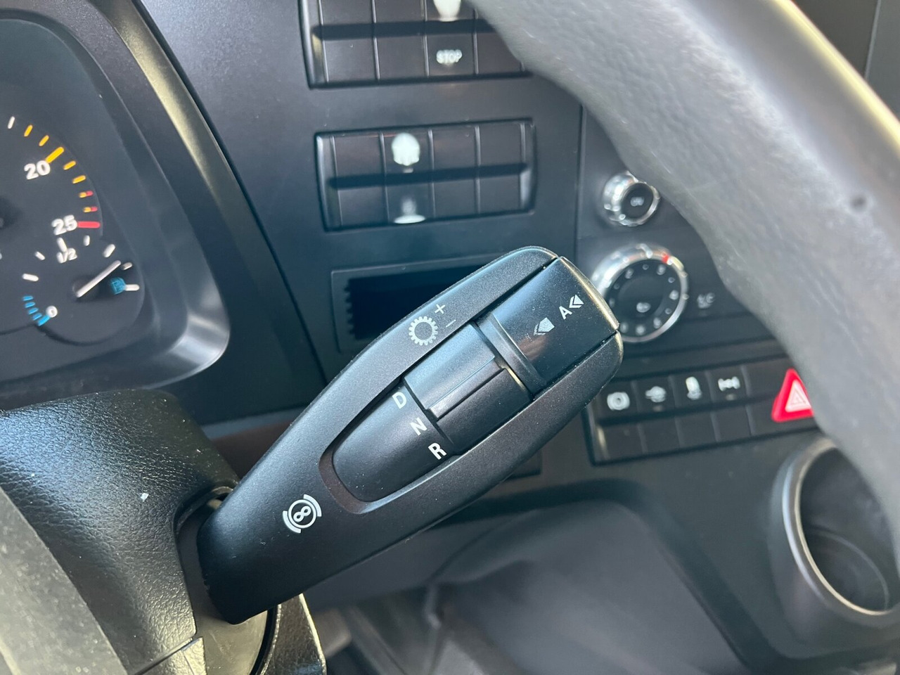 Mercedes-Benz Antos 2545 L 6x2 Antos 2545 L 6x2, Retarder, Lenk-/Liftachse - Horgos rakodó teherautó: 4 kép. Mercedes-Benz Antos 2545 L 6x2 Antos 2545 L 6x2, Retarder, Lenk-/Liftachse - Horgos rakodó teherautó: 4 kép.