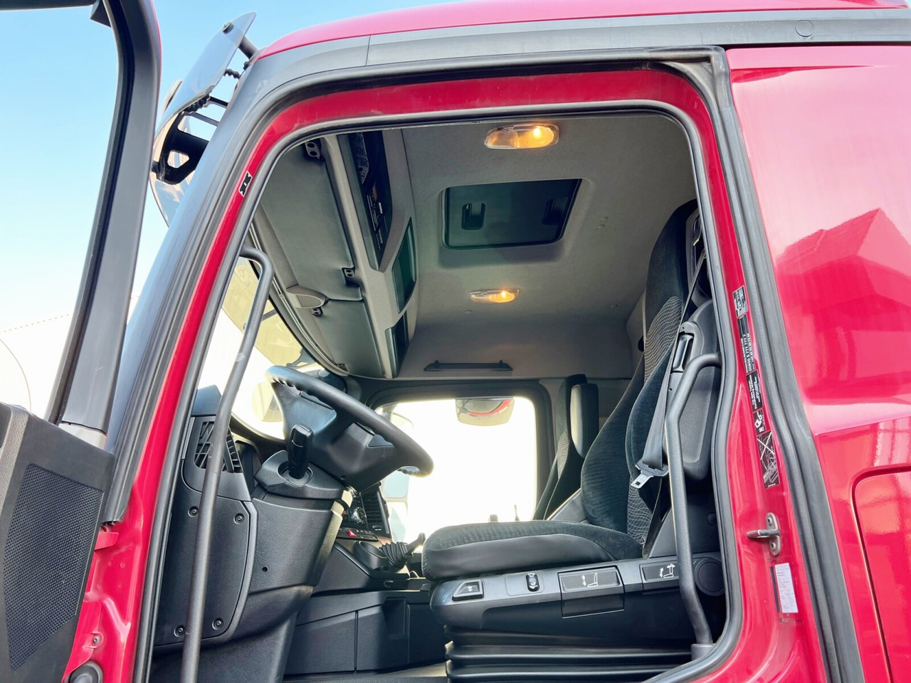 Mercedes-Benz Antos 2545 L 6x2 Antos 2545 L 6x2, Retarder, Lenk-/Liftachse - Horgos rakodó teherautó: 2 kép. Mercedes-Benz Antos 2545 L 6x2 Antos 2545 L 6x2, Retarder, Lenk-/Liftachse - Horgos rakodó teherautó: 2 kép.