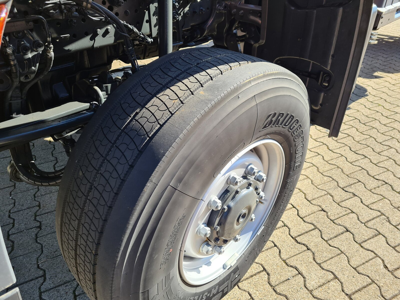 Mercedes-Benz Arocs 2033 A 4x4 Arocs 2033 A 4x4, Grounder, Motorabtrieb - Alvaz teherautó: 4 kép. Mercedes-Benz Arocs 2033 A 4x4 Arocs 2033 A 4x4, Grounder, Motorabtrieb - Alvaz teherautó: 4 kép.