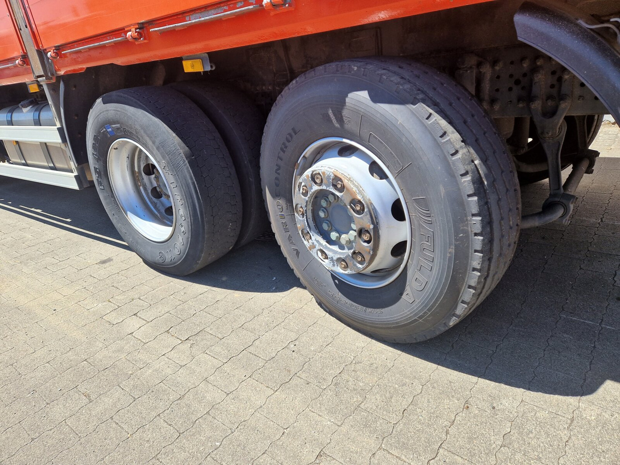 Mercedes-Benz Arocs 2545 L/6x2/4 Arocs 2545 L/6x2/4, Atlas Kran, 145.2-A19 VB, 9,4m-1.51 to, Lenkachse, entlastbar, Retarder, Klima, - Darus autó, Platós teherautó: 4 kép. Mercedes-Benz Arocs 2545 L/6x2/4 Arocs 2545 L/6x2/4, Atlas Kran, 145.2-A19 VB, 9,4m-1.51 to, Lenkachse, entlastbar, Retarder, Klima, - Darus autó, Platós teherautó: 4 kép.