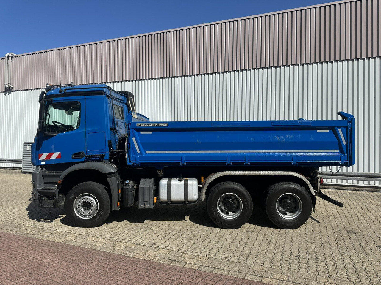 Mercedes-Benz Arocs 2645 K 6x4 Arocs 2645 K 6x4, Retarder - Billenőplatós teherautó: 3 kép. Mercedes-Benz Arocs 2645 K 6x4 Arocs 2645 K 6x4, Retarder - Billenőplatós teherautó: 3 kép.