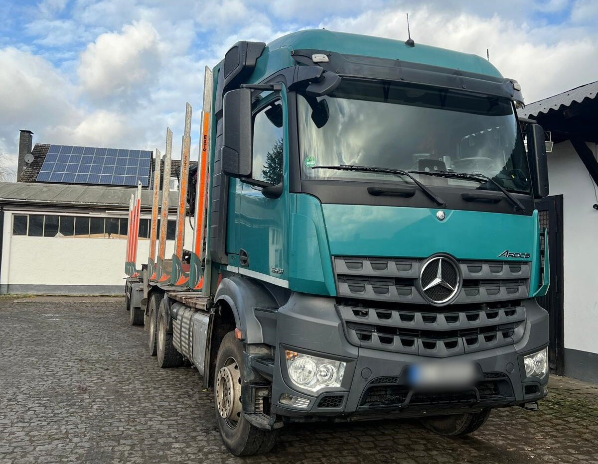 Mercedes-Benz Arocs 2651 L 6x4 Arocs 2651 L 6x4, Retarder, StreamSpace, Heckkran Epsilon M120L - Rönkszállító teherautó, Darus autó: 2 kép. Mercedes-Benz Arocs 2651 L 6x4 Arocs 2651 L 6x4, Retarder, StreamSpace, Heckkran Epsilon M120L - Rönkszállító teherautó, Darus autó: 2 kép.