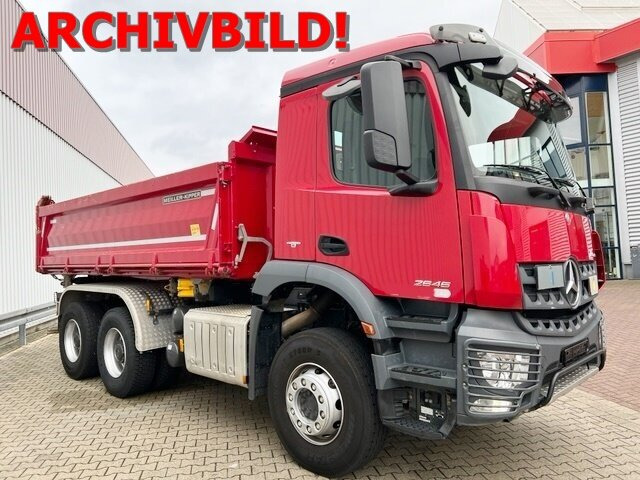 Mercedes-Benz Arocs 2653 K 6x4 Arocs 2653 K 6x4, Retarder, MultimediaCockpit, Navi - Billenőplatós teherautó: 1 kép. Mercedes-Benz Arocs 2653 K 6x4 Arocs 2653 K 6x4, Retarder, MultimediaCockpit, Navi - Billenőplatós teherautó: 1 kép.
