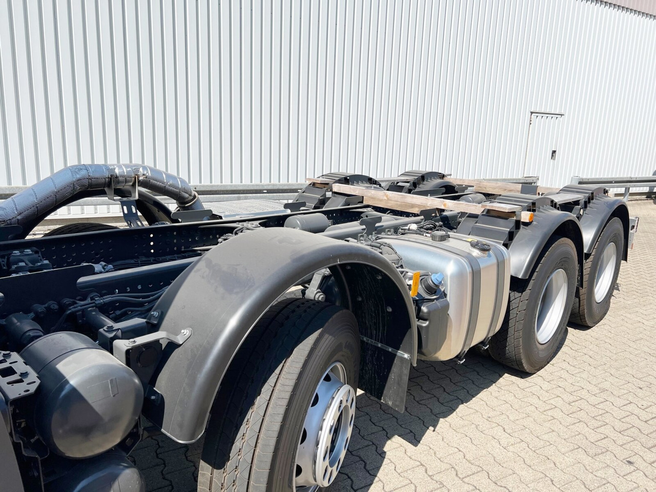 Mercedes-Benz Arocs 3240 8x4 Arocs 3240 8x4, 9/10m³ Mischer - Betonmixer: 3 kép. Mercedes-Benz Arocs 3240 8x4 Arocs 3240 8x4, 9/10m³ Mischer - Betonmixer: 3 kép.