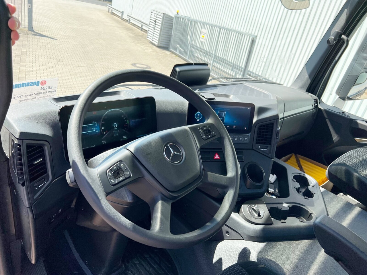 Mercedes-Benz Arocs 3240 8x4 Arocs 3240 8x4, Meiller 3-Seiten Kipper, ca. 14m³ - Billenőplatós teherautó: 5 kép. Mercedes-Benz Arocs 3240 8x4 Arocs 3240 8x4, Meiller 3-Seiten Kipper, ca. 14m³ - Billenőplatós teherautó: 5 kép.
