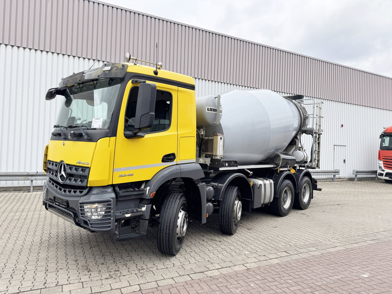 Mercedes-Benz Arocs 3246 B 8x4/4 Arocs 3246 B 8x4/4, Liebherr HTM 905 Mischer, 9m³, Multimedia Cockpit, Navi - Betonmixer: 1 kép. Mercedes-Benz Arocs 3246 B 8x4/4 Arocs 3246 B 8x4/4, Liebherr HTM 905 Mischer, 9m³, Multimedia Cockpit, Navi - Betonmixer: 1 kép.