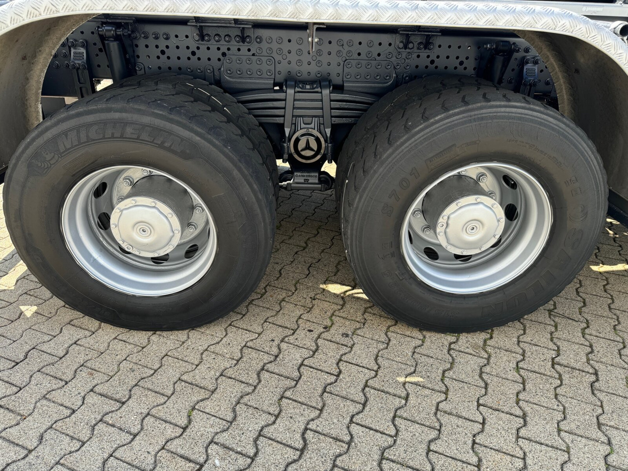 Horgos rakodó teherautó Mercedes-Benz Arocs 3351 AK 6x6 Arocs 3351 AK 6x6, Retarder, Navi, Grounder: 7 kép.