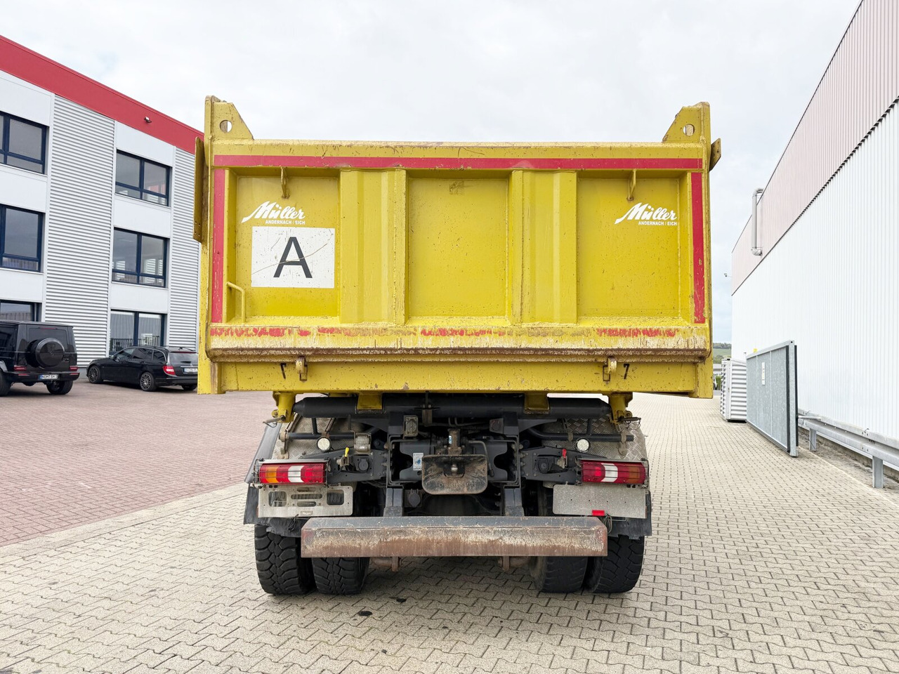 Billenőplatós teherautó Mercedes-Benz Arocs 3363 K 6x4 Arocs 3363 K 6x4, Grounder, Turbo-Retarder-Kupplung, Bordmatik: 12 kép.