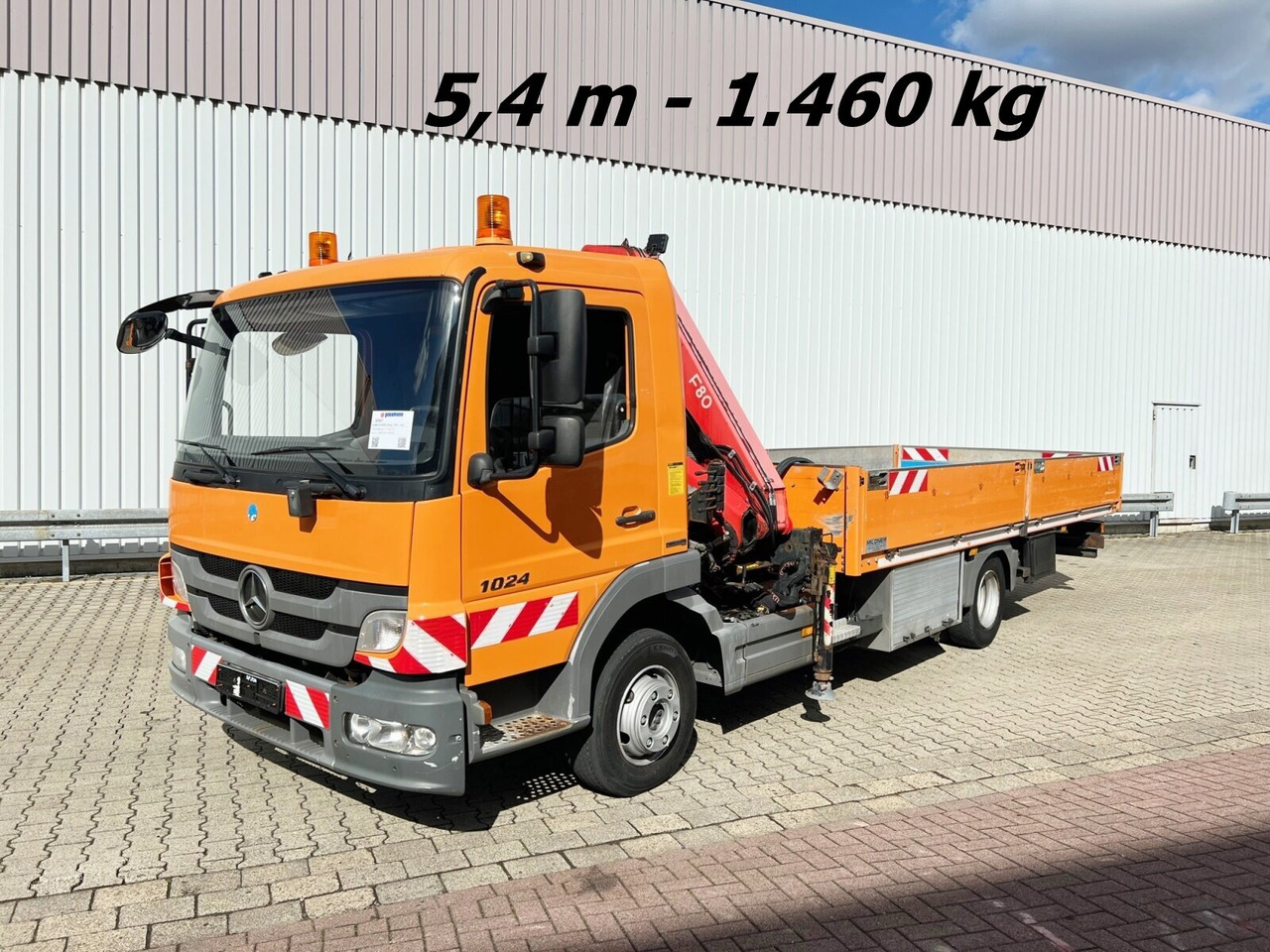 Mercedes-Benz Atego 1024 L 4x2 Atego 1024 L 4x2 mit Kran Fassi F80A.0.21 - Darus autó, Platós teherautó: 1 kép. Mercedes-Benz Atego 1024 L 4x2 Atego 1024 L 4x2 mit Kran Fassi F80A.0.21 - Darus autó, Platós teherautó: 1 kép.