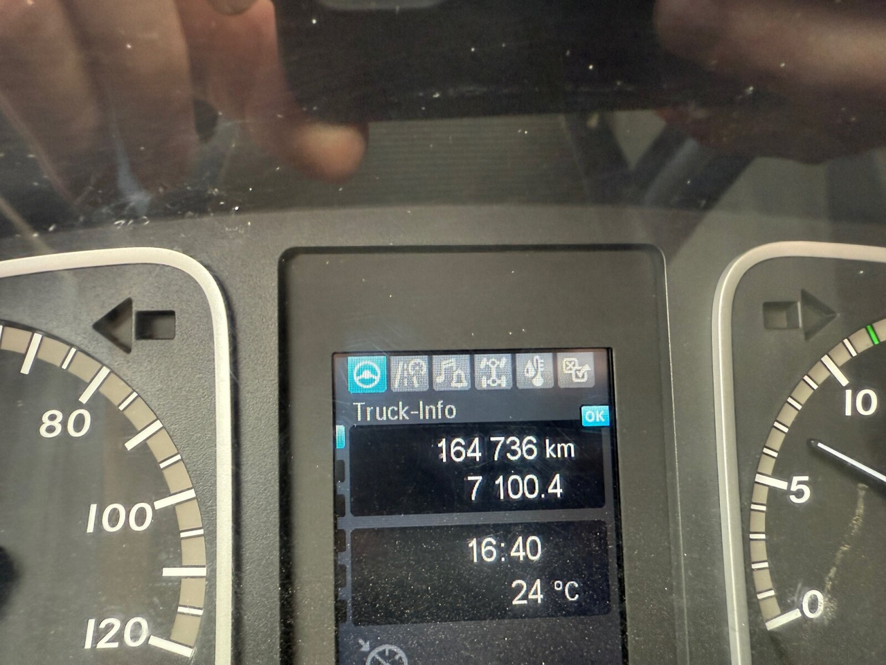 Mercedes-Benz Atego 1223 K 4x2 Atego 1223 K 4x2, 2x AHK - Billenőplatós teherautó: 4 kép. Mercedes-Benz Atego 1223 K 4x2 Atego 1223 K 4x2, 2x AHK - Billenőplatós teherautó: 4 kép.