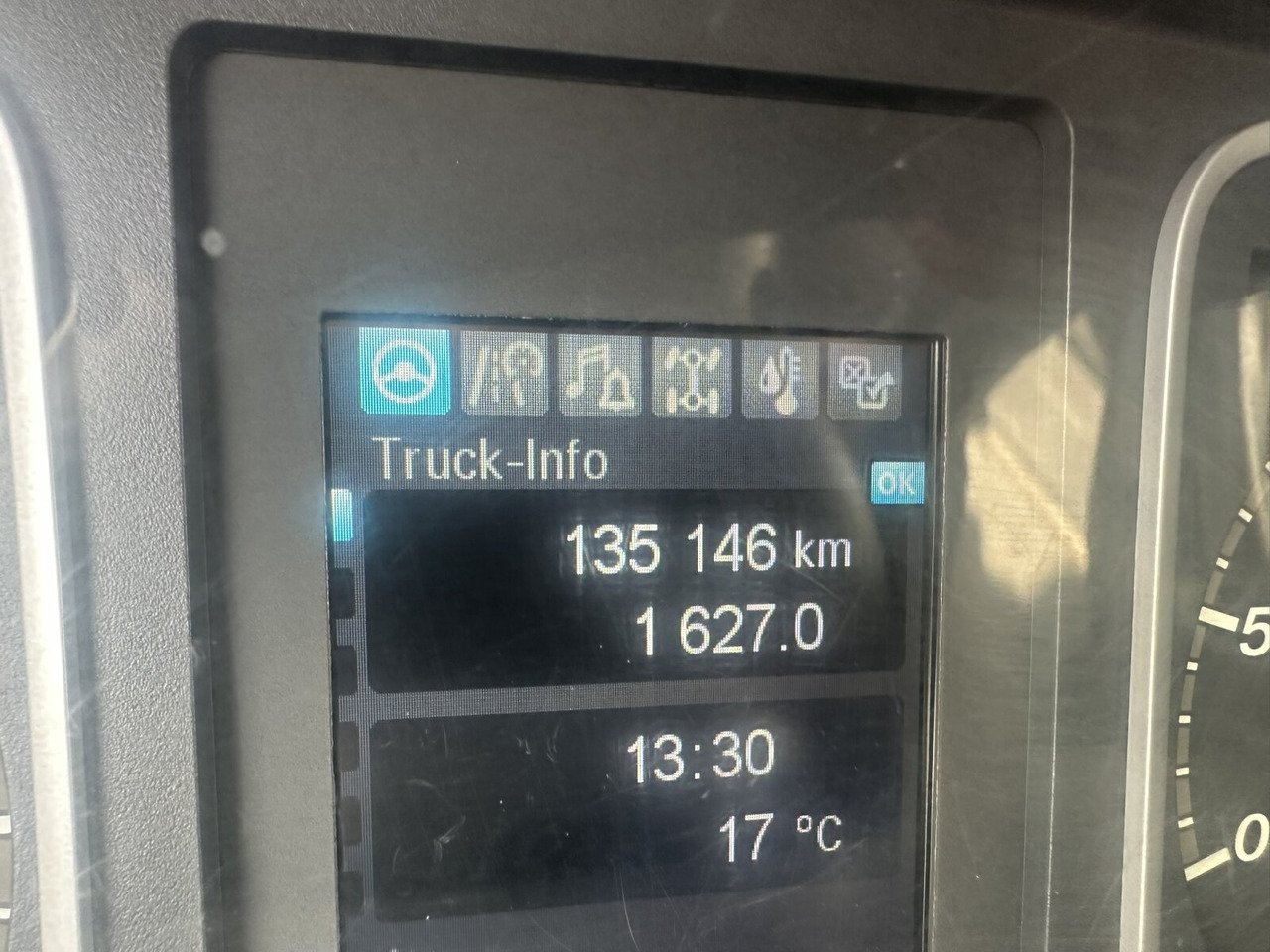 Billenőplatós teherautó Mercedes-Benz Atego 1223 K 4x2 Atego 1223 K 4x2, AHK-Öl: 7 kép. Billenőplatós teherautó Mercedes-Benz Atego 1223 K 4x2 Atego 1223 K 4x2, AHK-Öl: 7 kép.