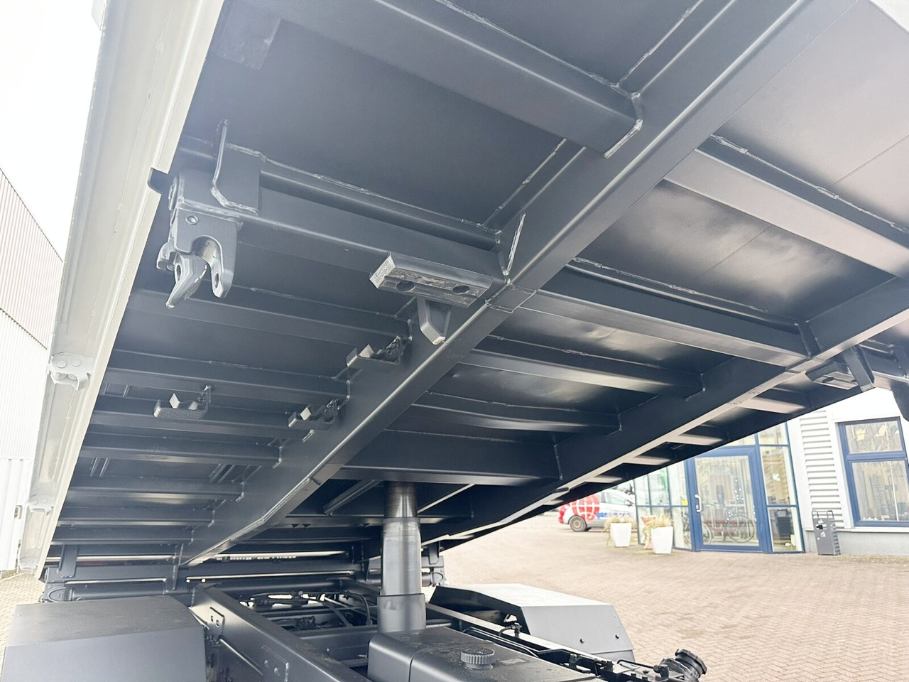 Billenőplatós teherautó Mercedes-Benz Atego 1223 K 4x2 Atego 1223 K 4x2, AHK-Öl: 14 kép. Billenőplatós teherautó Mercedes-Benz Atego 1223 K 4x2 Atego 1223 K 4x2, AHK-Öl: 14 kép.