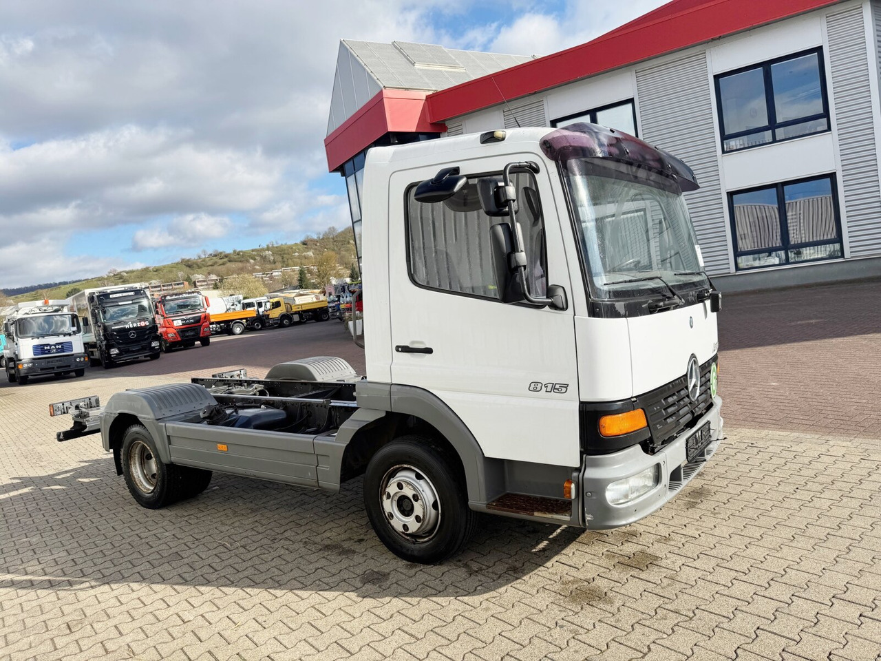 Alvaz teherautó Mercedes-Benz Atego 815 4x2 Atego 815 4x2: 9 kép.
