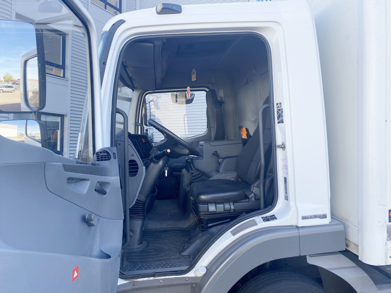 Mercedes-Benz Atego 816 4x2 Atego 816 4x2 mit Sörensen LBW - Dobozos felépítményű teherautó: 5 kép. Mercedes-Benz Atego 816 4x2 Atego 816 4x2 mit Sörensen LBW - Dobozos felépítményű teherautó: 5 kép.