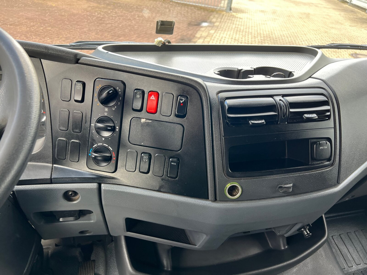 Mercedes-Benz Atego 818 L 4x2 Atego 818 L 4x2 mit MBB LBW, 4x Vorhanden! - Dobozos felépítményű teherautó: 5 kép. Mercedes-Benz Atego 818 L 4x2 Atego 818 L 4x2 mit MBB LBW, 4x Vorhanden! - Dobozos felépítményű teherautó: 5 kép.