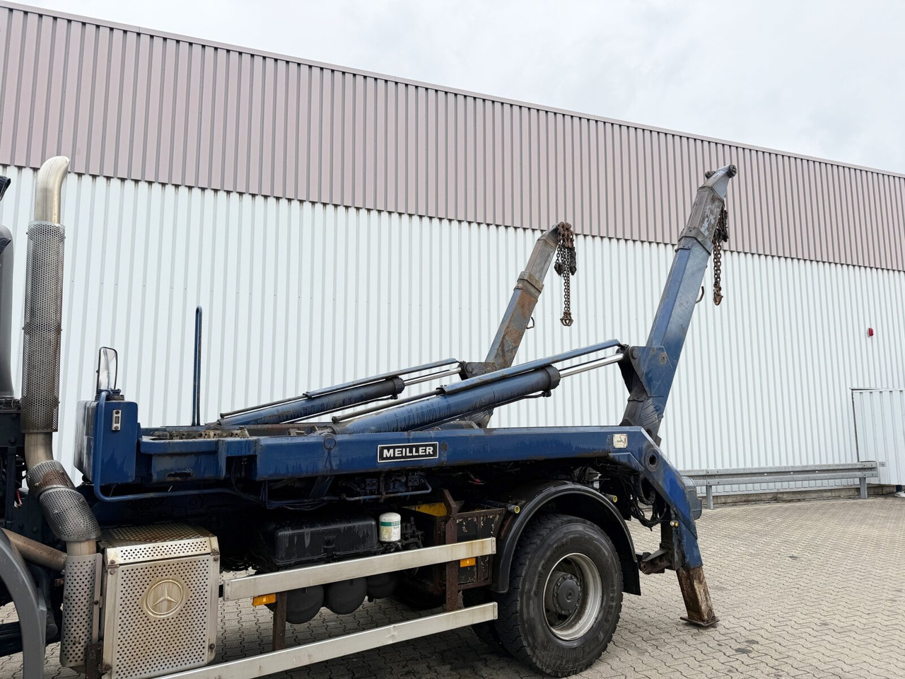 Mercedes-Benz Axor 1824 AK 4x4 Axor 1824 AK 4x4, Tele-Absetzer, Winterdienstausstattung - Konténerszállító: 2 kép. Mercedes-Benz Axor 1824 AK 4x4 Axor 1824 AK 4x4, Tele-Absetzer, Winterdienstausstattung - Konténerszállító: 2 kép.