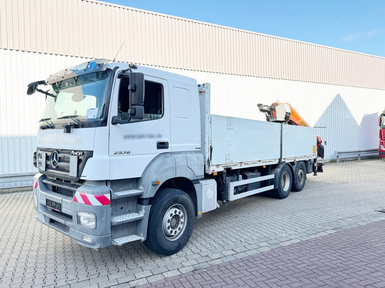 Darus autó Mercedes-Benz Axor 2536/43 L 6x2 Axor 2536/43 L 6x2 mit Heckkran Palfinger PK 24502 F: 8 kép.