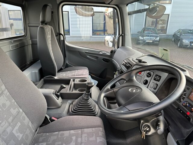 Mercedes-Benz Axor 2633 K 6x4 RHD Axor 2633 K 6x4 RHD - Alvaz teherautó: 2 kép. Mercedes-Benz Axor 2633 K 6x4 RHD Axor 2633 K 6x4 RHD - Alvaz teherautó: 2 kép.