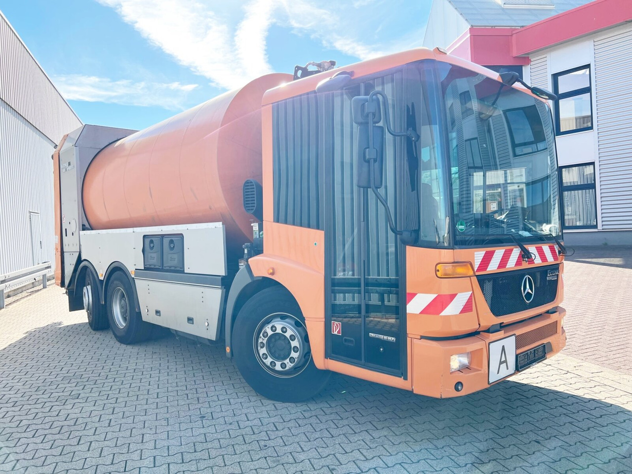 Szemetesautó a következők szállításához hulladék Mercedes-Benz Econic 2629 L/NLA 6x2/4 Econic 2629 L/NLA 6x2/4, EEV, Lenkachse, FAUN Rotopress 519L, Zöller-Schüttung: 9 kép.