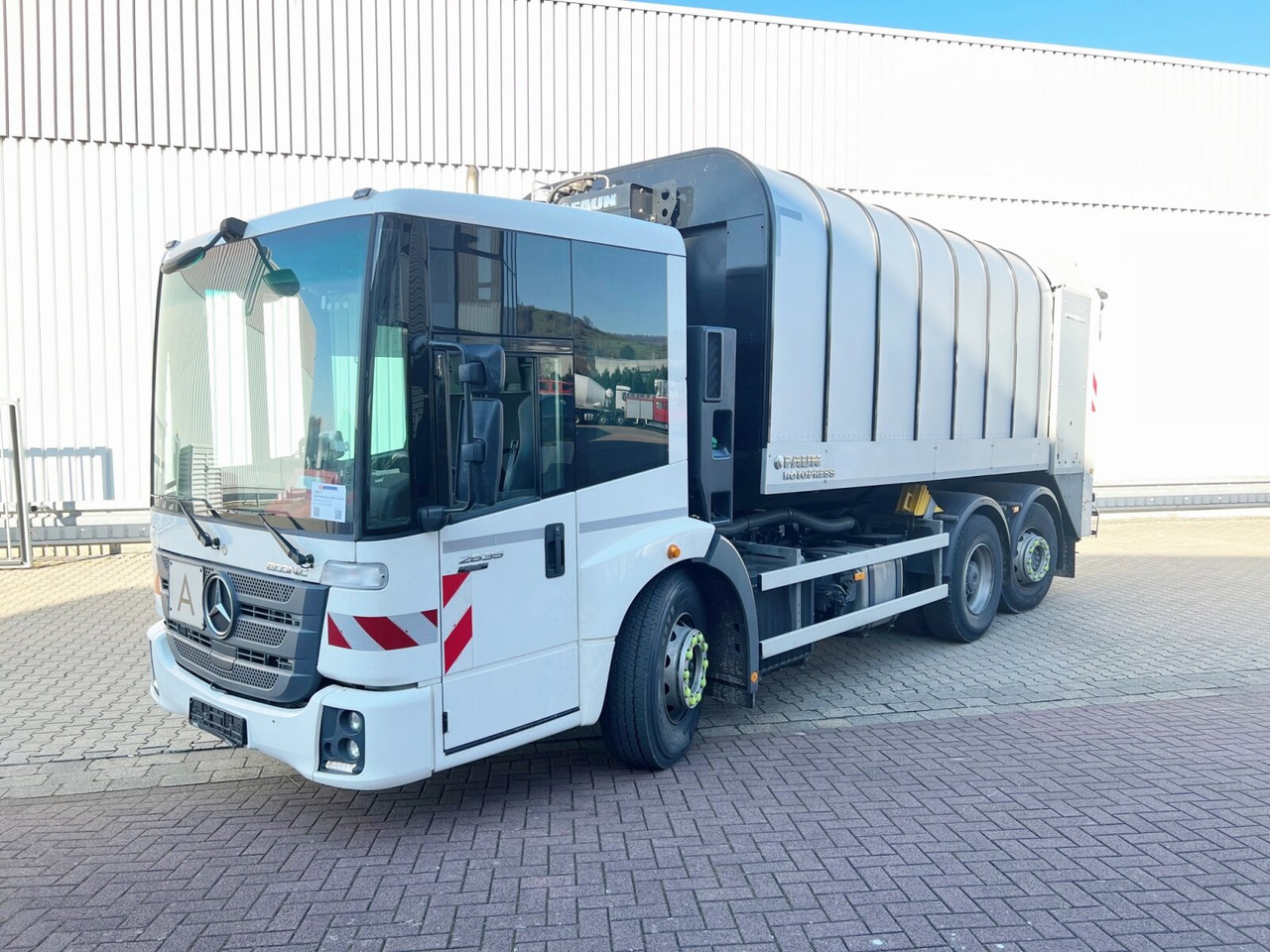 Mercedes-Benz Econic 2635 LL 6x2/4 NLA Econic 2635 LL 6x2/4 NLA, Lenkachse, FAUN Rotopress 521L, Zöller-Schüttung - Alvaz teherautó: 1 kép. Mercedes-Benz Econic 2635 LL 6x2/4 NLA Econic 2635 LL 6x2/4 NLA, Lenkachse, FAUN Rotopress 521L, Zöller-Schüttung - Alvaz teherautó: 1 kép.