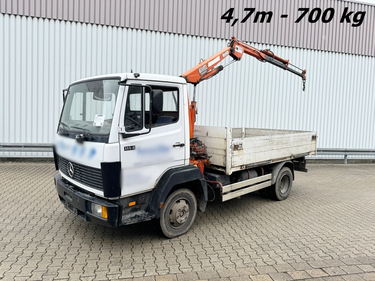 Mercedes-Benz LK 814 4x2 LK 814 4x2, 6-Zylinder, Kran Tirre Euro 35 - Darus autó, Platós teherautó: 1 kép. Mercedes-Benz LK 814 4x2 LK 814 4x2, 6-Zylinder, Kran Tirre Euro 35 - Darus autó, Platós teherautó: 1 kép.