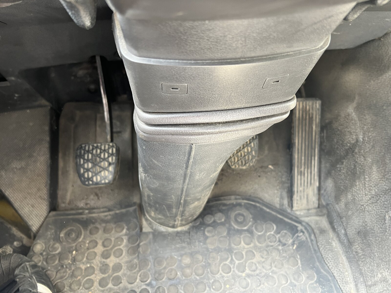 Mercedes-Benz SK II 2638/44 A 6x6 SK II 2638/44 A 6x6, V8, Retarder - Alvaz teherautó: 4 kép. Mercedes-Benz SK II 2638/44 A 6x6 SK II 2638/44 A 6x6, V8, Retarder - Alvaz teherautó: 4 kép.