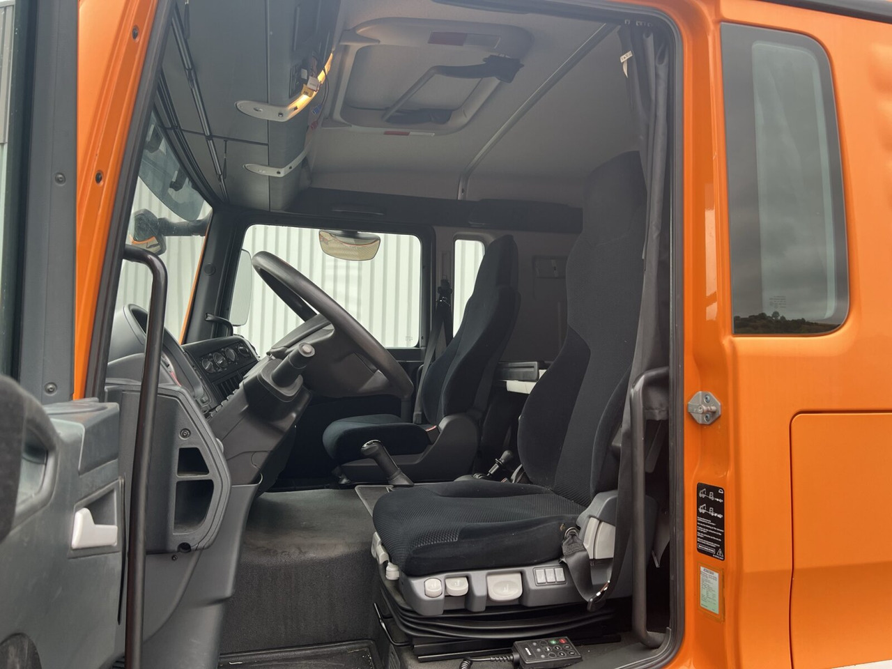 MAN TGL 8.220 4X2 BL TGL 8.220 4X2 BL - Nyergesvontató: 2 kép. MAN TGL 8.220 4X2 BL TGL 8.220 4X2 BL - Nyergesvontató: 2 kép.