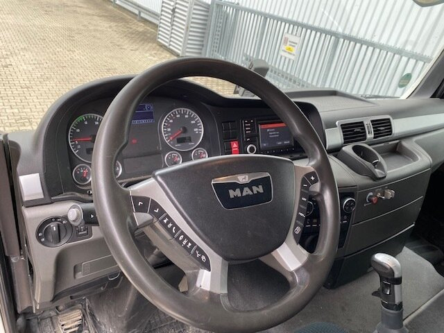 MAN TGS 18.400 4x4H BLS TGS 18.400 4x4H BLS, HydroDrive, Motorabtrieb - Nyergesvontató: 2 kép. MAN TGS 18.400 4x4H BLS TGS 18.400 4x4H BLS, HydroDrive, Motorabtrieb - Nyergesvontató: 2 kép.