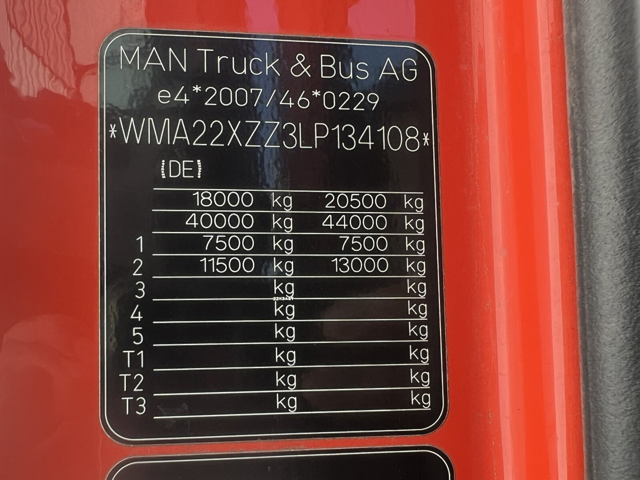MAN TGX 18.500 4X4H BLS TGX 18.500 4X4H BLS, PriTarder, HydroDrive, Kipphydraulik - Nyergesvontató: 2 kép. MAN TGX 18.500 4X4H BLS TGX 18.500 4X4H BLS, PriTarder, HydroDrive, Kipphydraulik - Nyergesvontató: 2 kép.
