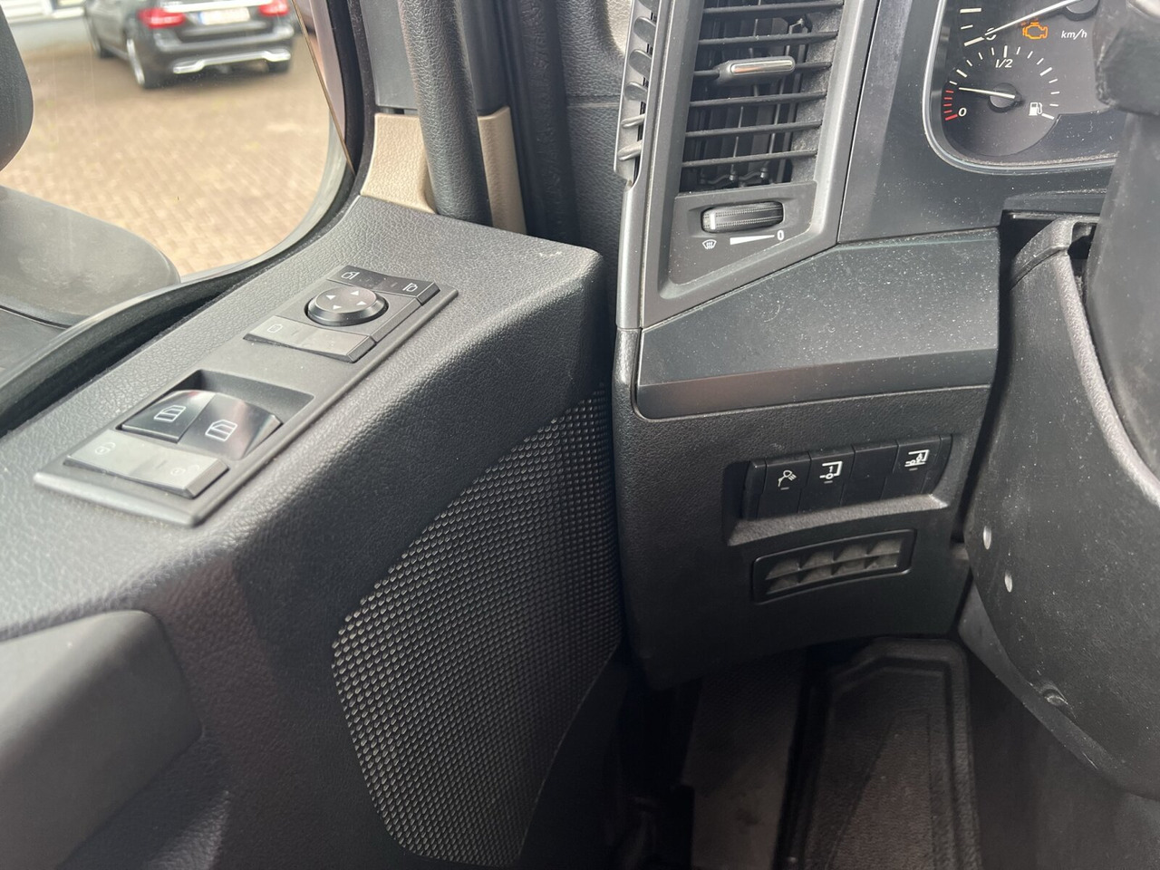 Mercedes-Benz Actros 1842 LS 4x2 Actros 1842 LS 4x2, 7x VORHANDEN - Nyergesvontató: 4 kép. Mercedes-Benz Actros 1842 LS 4x2 Actros 1842 LS 4x2, 7x VORHANDEN - Nyergesvontató: 4 kép.