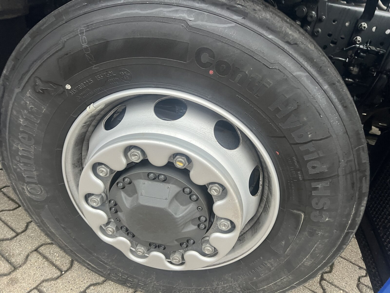 Mercedes-Benz Actros 1843 LS 4x4 HAD Actros 1843 LS 4x4 HAD, HydroDrive, MirrorCam, MultimediaCockpit - Nyergesvontató: 3 kép. Mercedes-Benz Actros 1843 LS 4x4 HAD Actros 1843 LS 4x4 HAD, HydroDrive, MirrorCam, MultimediaCockpit - Nyergesvontató: 3 kép.