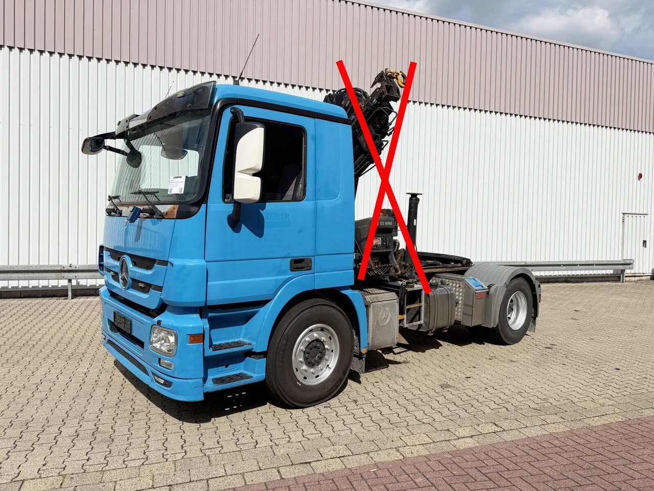 Mercedes-Benz Actros 1844 LS 4x2 Actros 1844 LS 4x2 - Nyergesvontató: 1 kép. Mercedes-Benz Actros 1844 LS 4x2 Actros 1844 LS 4x2 - Nyergesvontató: 1 kép.