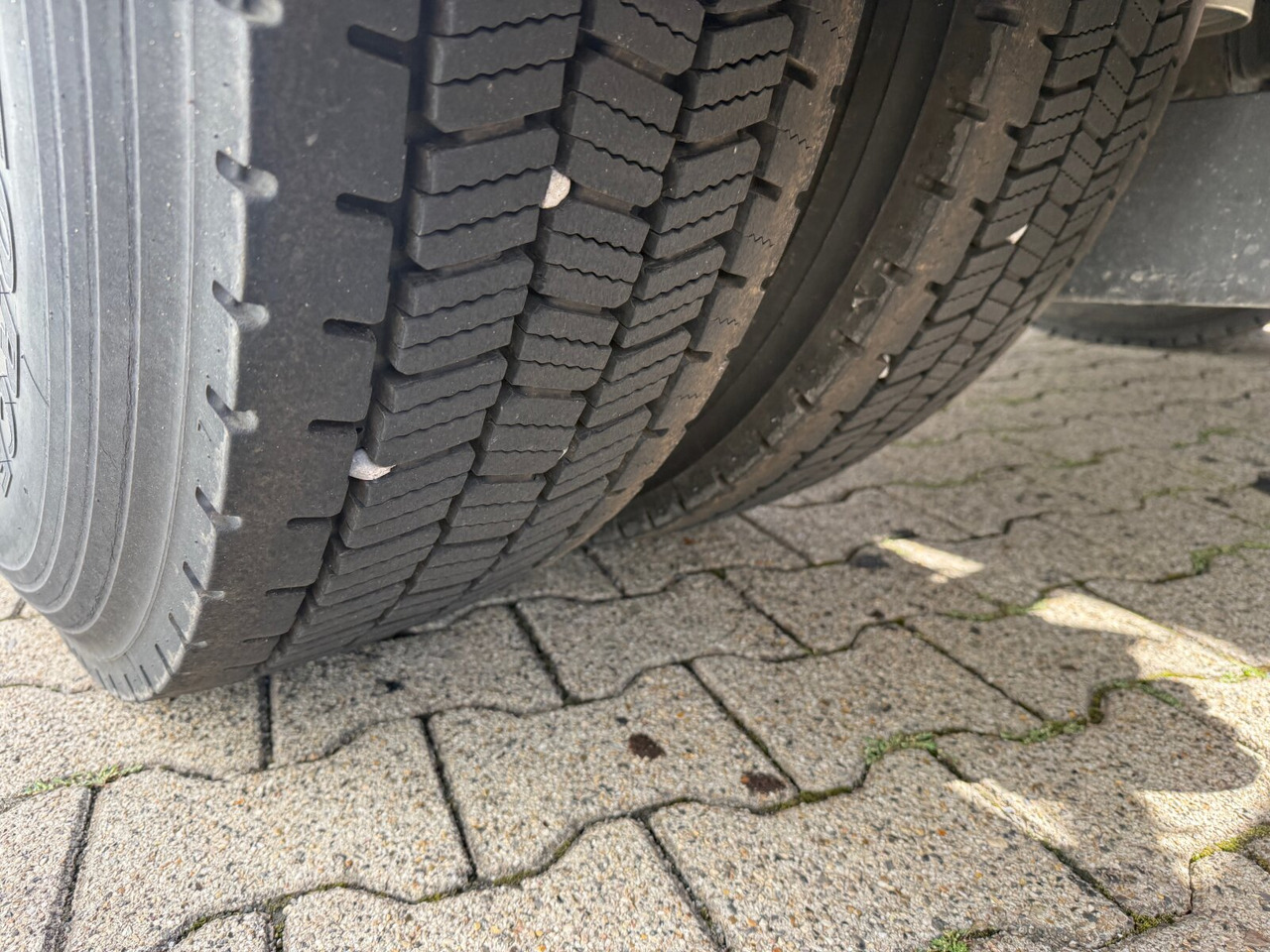 Mercedes-Benz Actros 1844 LS 4x2 Actros 1844 LS 4x2 - Nyergesvontató: 5 kép. Mercedes-Benz Actros 1844 LS 4x2 Actros 1844 LS 4x2 - Nyergesvontató: 5 kép.