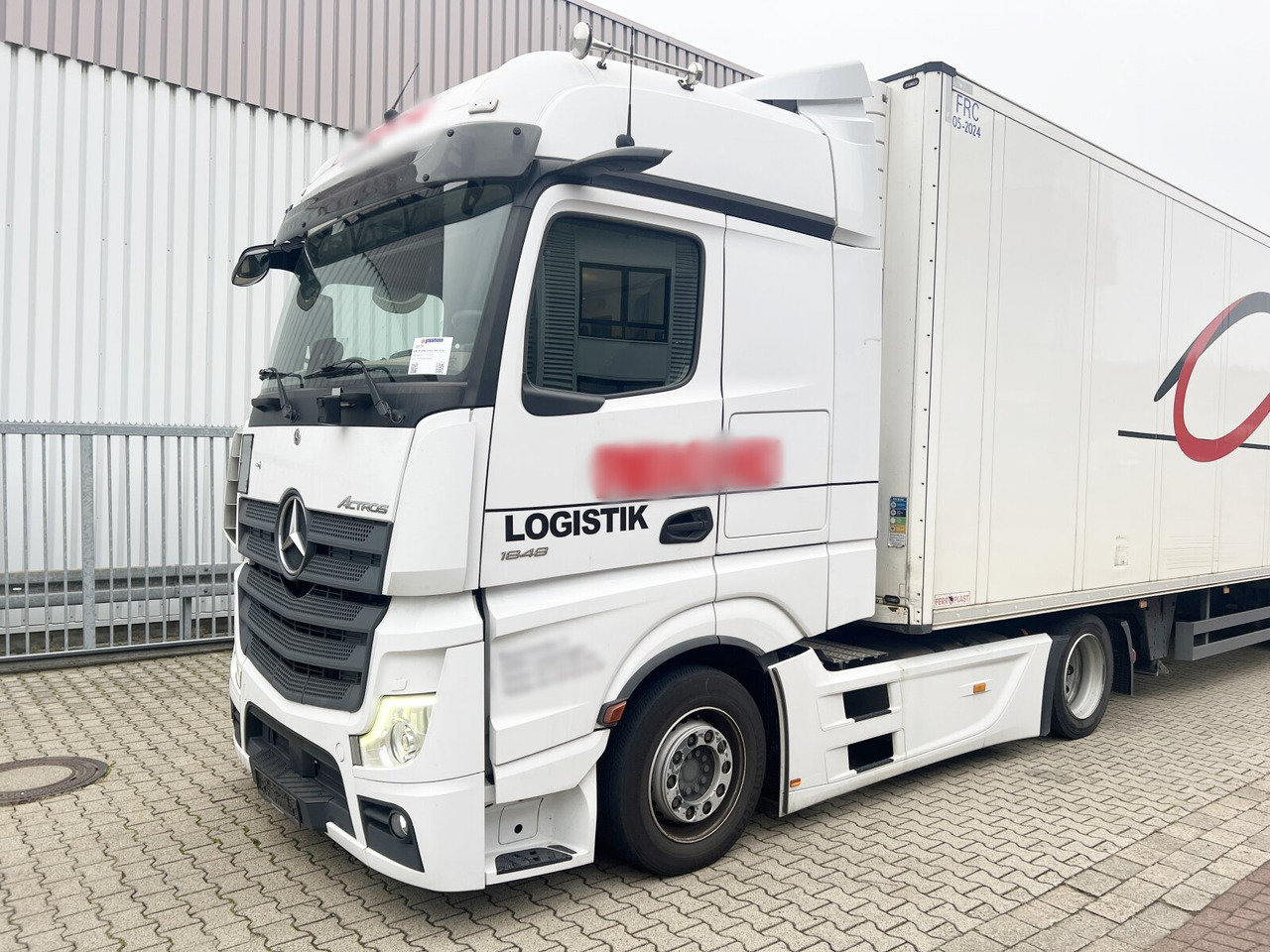 Mercedes-Benz Actros 1848 LS 4x2 Actros 1848 LS 4x2, Volumer, Retarder - Nyergesvontató: 5 kép. Mercedes-Benz Actros 1848 LS 4x2 Actros 1848 LS 4x2, Volumer, Retarder - Nyergesvontató: 5 kép.