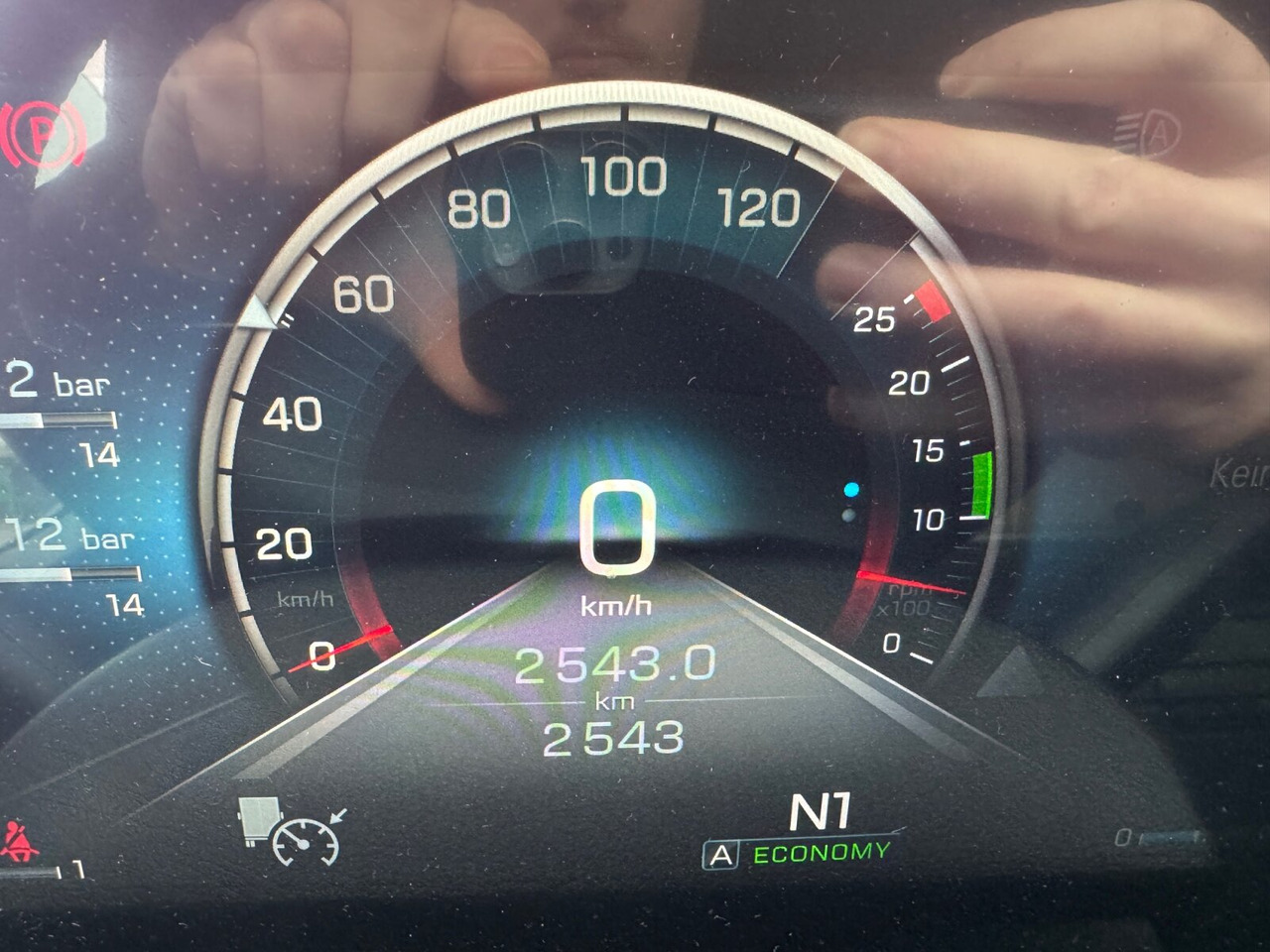 Mercedes-Benz Actros 2648 LS 6x2 Actros 2648 LS 6x2, Retarder, Liftachse, MirrorCam, StreamSpace, Navi, LED - Nyergesvontató: 4 kép. Mercedes-Benz Actros 2648 LS 6x2 Actros 2648 LS 6x2, Retarder, Liftachse, MirrorCam, StreamSpace, Navi, LED - Nyergesvontató: 4 kép.