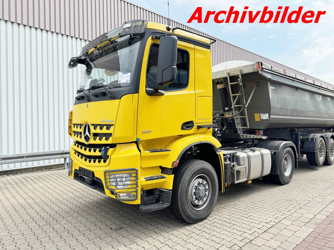 Mercedes-Benz Arocs 1851 LS 4x4 HAD Arocs 1851 LS 4x4 HAD, Hydraulik, Navi, MultimediaCockpit - Nyergesvontató: 1 kép. Mercedes-Benz Arocs 1851 LS 4x4 HAD Arocs 1851 LS 4x4 HAD, Hydraulik, Navi, MultimediaCockpit - Nyergesvontató: 1 kép.
