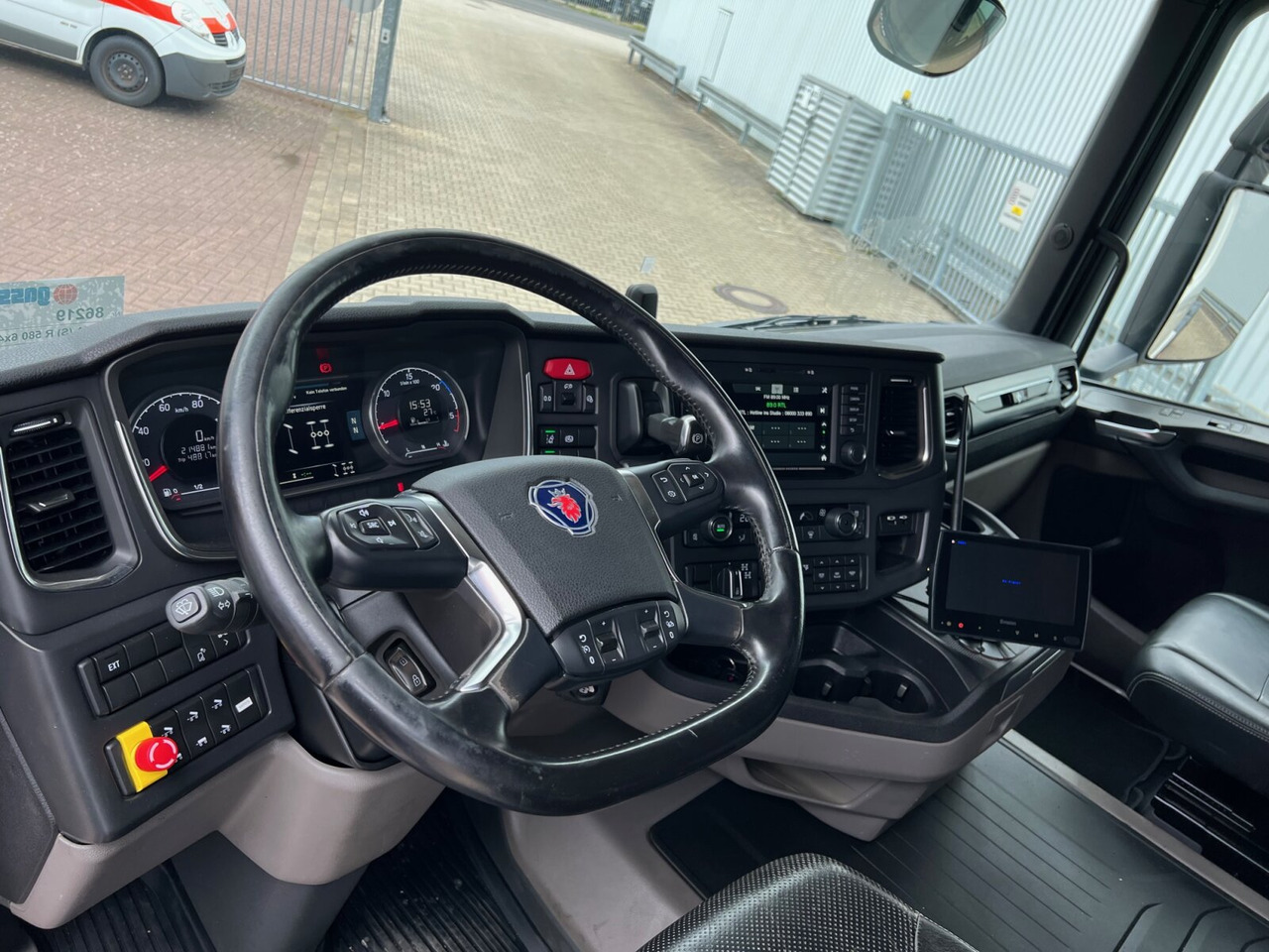 Scania R 580 6x4 R 580 6x4, V8-Motor, Kipphydraulik, Retarder, 66t - Nyergesvontató: 3 kép. Scania R 580 6x4 R 580 6x4, V8-Motor, Kipphydraulik, Retarder, 66t - Nyergesvontató: 3 kép.