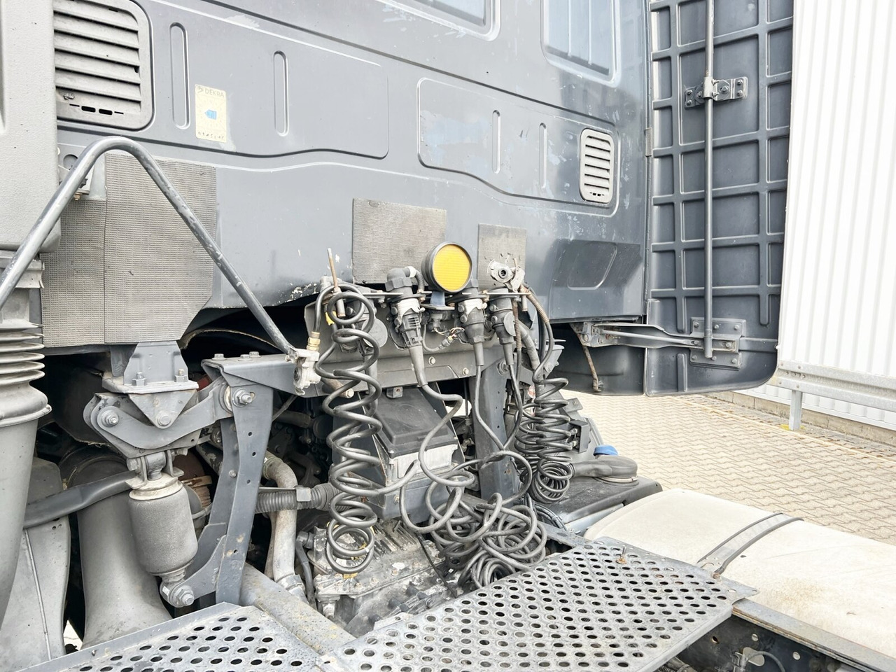 Stralis AS440S42 4x2 Stralis AS440S42 4x2, Retarder - Nyergesvontató: 3 kép. Stralis AS440S42 4x2 Stralis AS440S42 4x2, Retarder - Nyergesvontató: 3 kép.