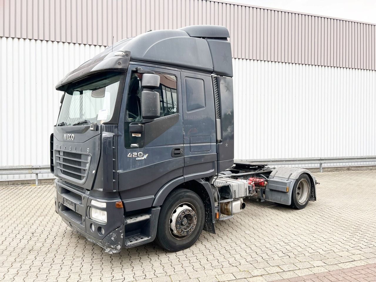 Stralis AS440S42 4x2 Stralis AS440S42 4x2, Retarder - Nyergesvontató: 1 kép. Stralis AS440S42 4x2 Stralis AS440S42 4x2, Retarder - Nyergesvontató: 1 kép.