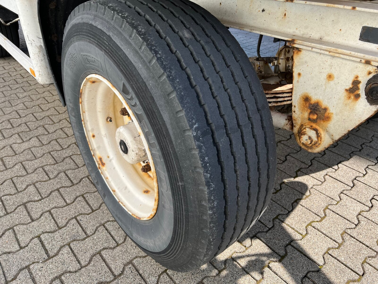 SA 18 Fäkalienanhänger Kramer, SA 18 Fäkalienanhänger, ca. 10.000l - Tartályos pótkocsi: 5 kép. SA 18 Fäkalienanhänger Kramer, SA 18 Fäkalienanhänger, ca. 10.000l - Tartályos pótkocsi: 5 kép.