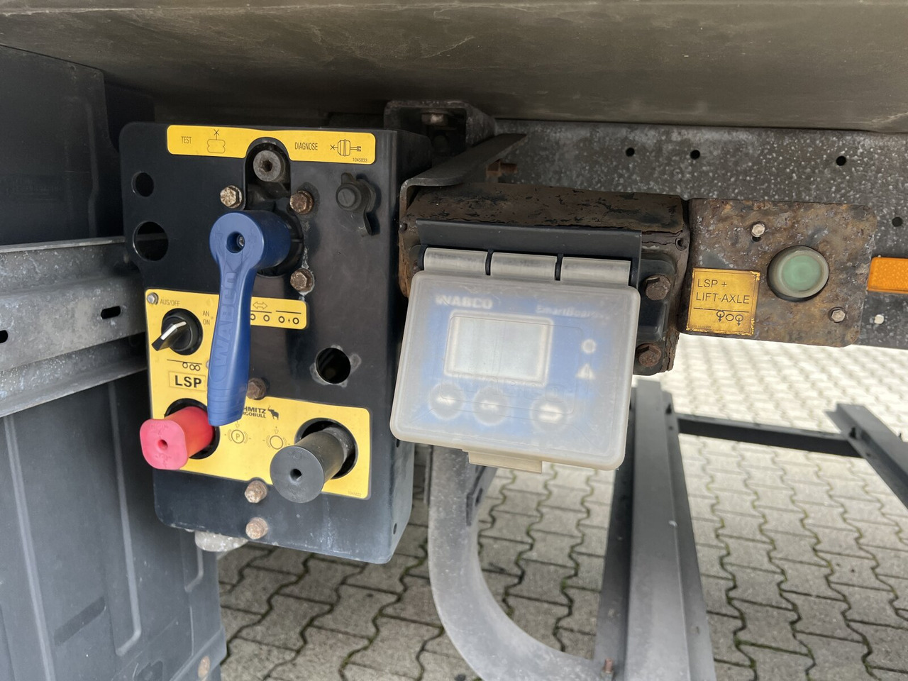 Schmitz Cargobull SKO 24/L-13.4 FP 25 SKO 24/L-13.4 FP 25 - Félpótkocsi hűtős: 5 kép. Schmitz Cargobull SKO 24/L-13.4 FP 25 SKO 24/L-13.4 FP 25 - Félpótkocsi hűtős: 5 kép.